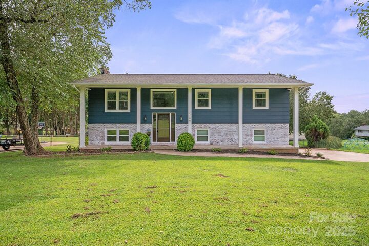 Property Photo: 2310 24th Avenue NE 7 NC 28601