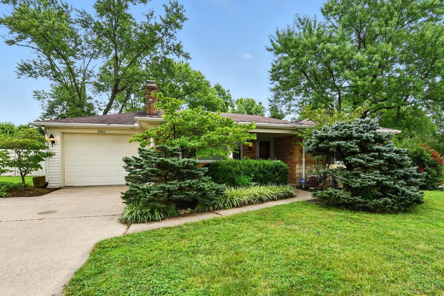 Property Photo: 6980 Weiss Road OH 45247