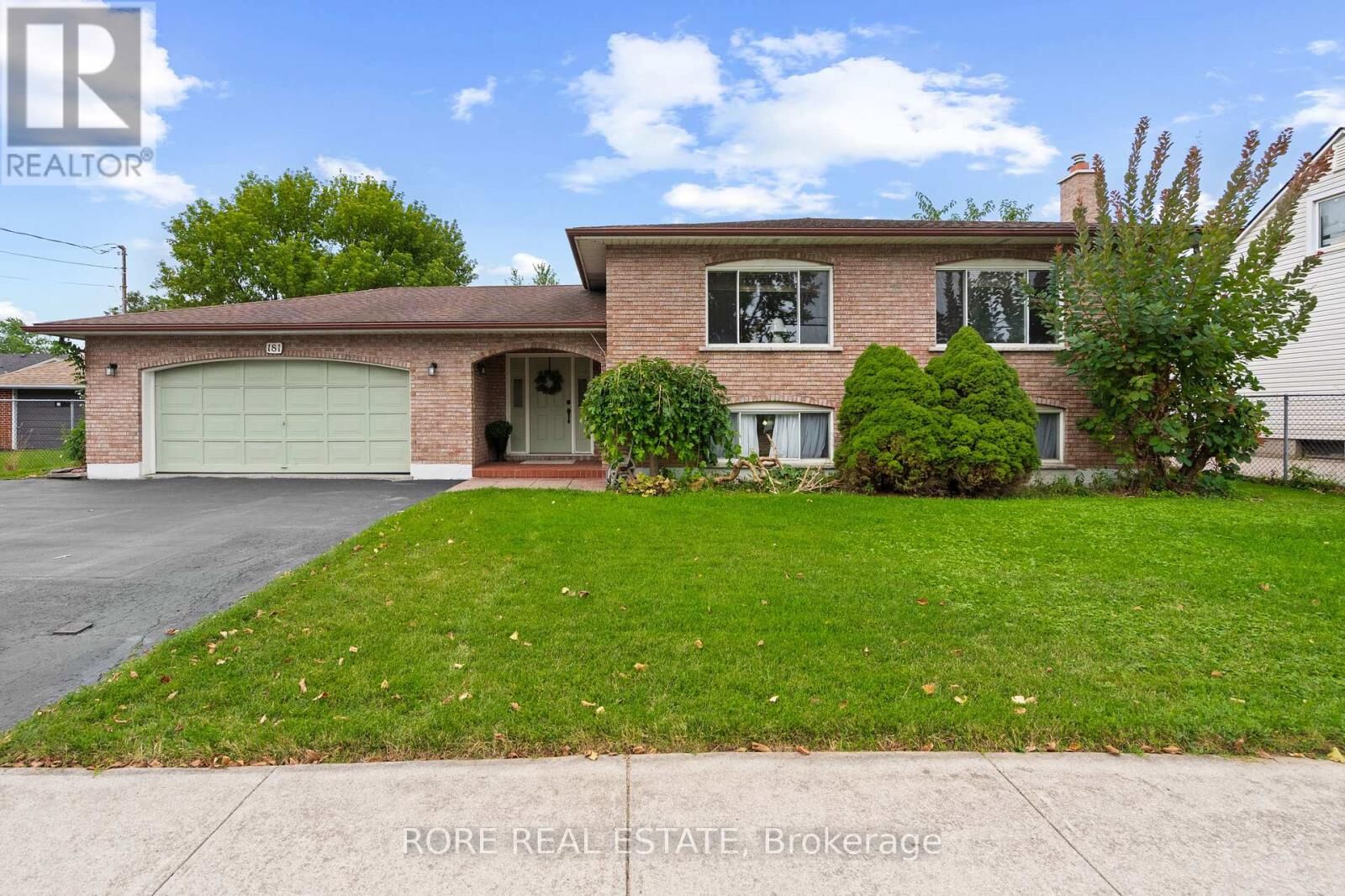 Property Photo: 181 Gilmore Road ON L2A 2M2