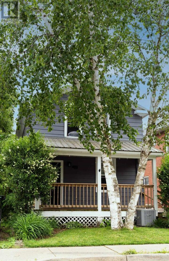 Property Photo: 326 Smith Street ON N5L 1C6