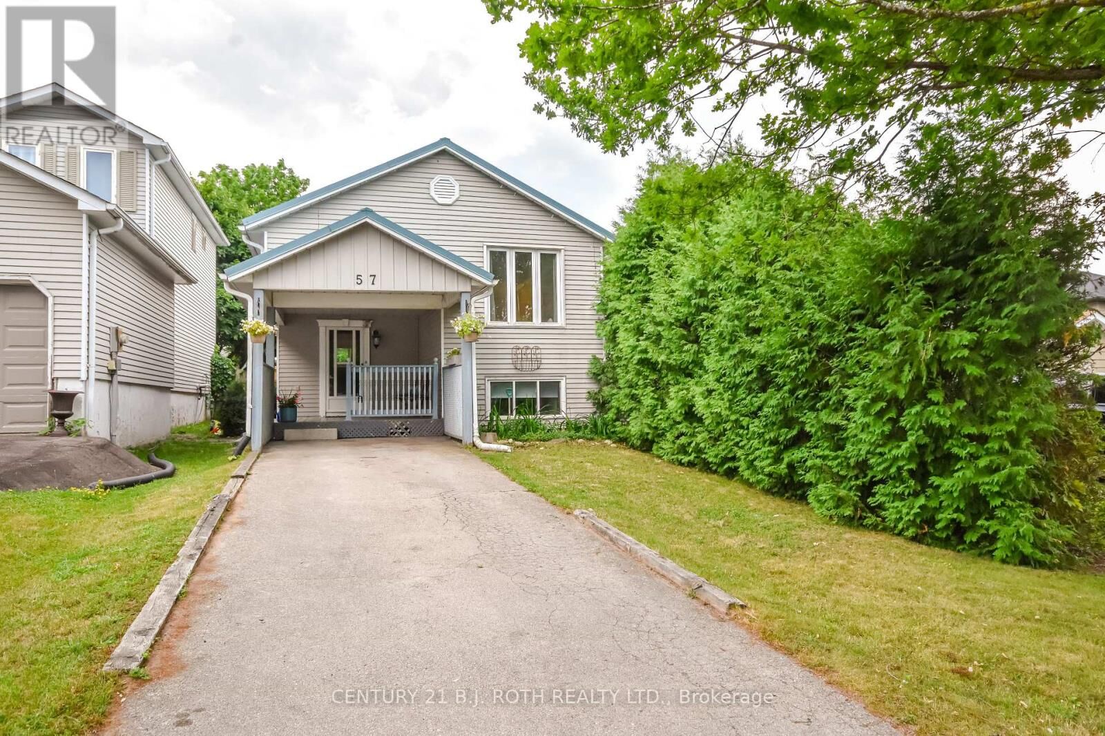 Property Photo:  57 D'Ambrosio Drive  ON L4N 6V4 