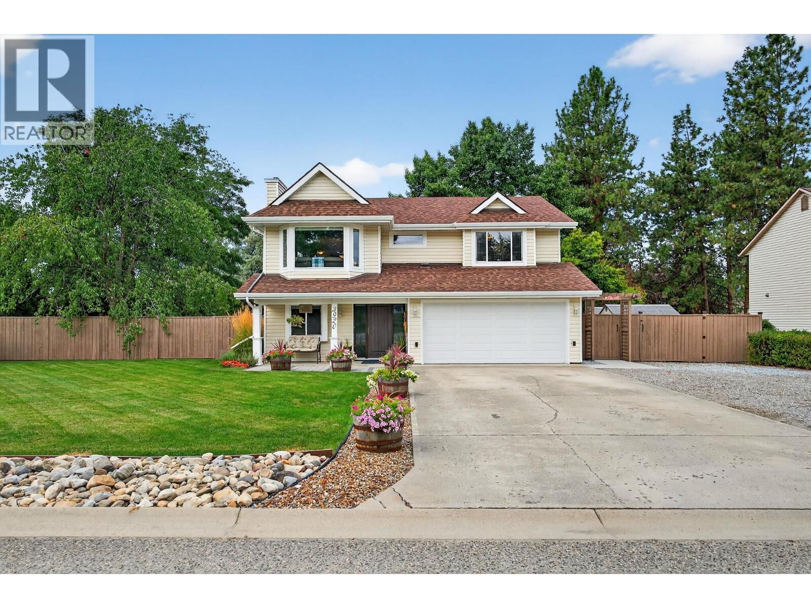 Photo de la propriété: 3920 Mowitch Court BC V1W 4E6