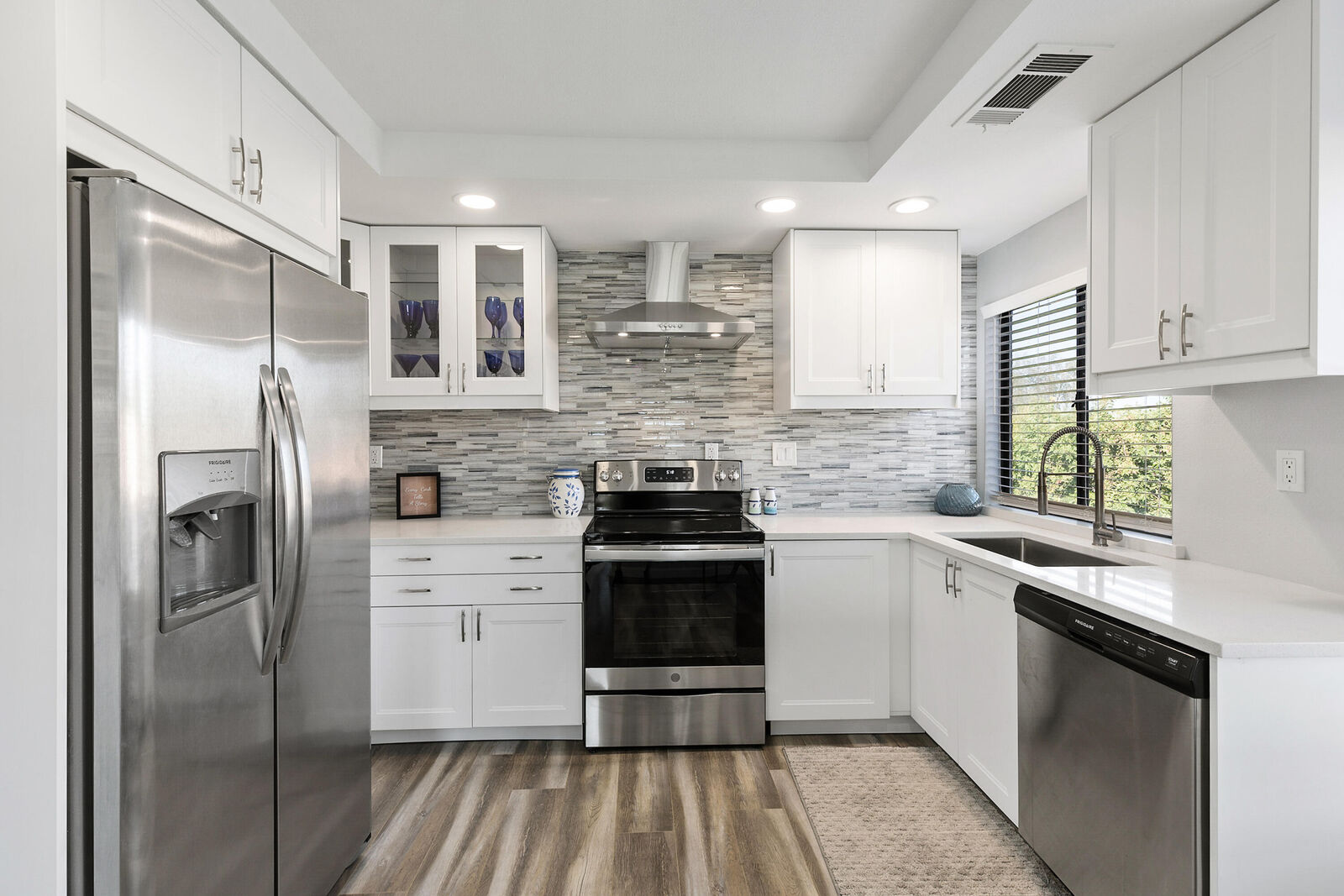 Property Photo: 38265 Crocus Lane CA 92211