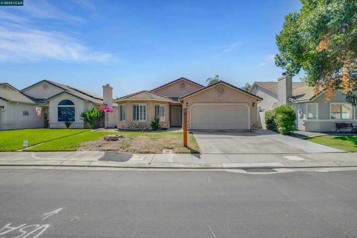 Property Photo: 2808 Mozart Drive CA 95358