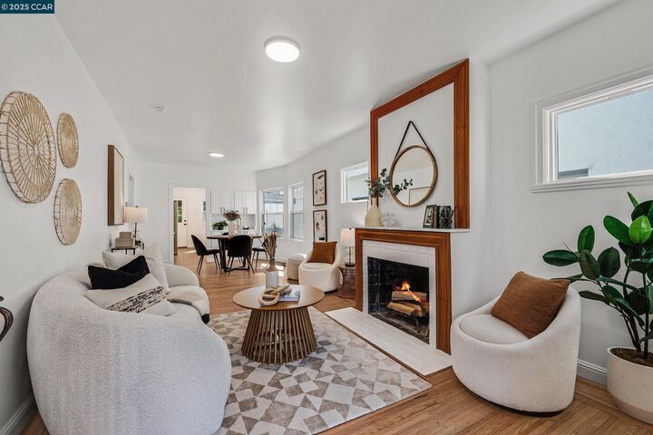 Property Photo:  833 Santa Fe Ave  CA 94706 