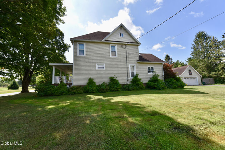 Property Photo:  114 S Melcher St Extension  NY 12095 