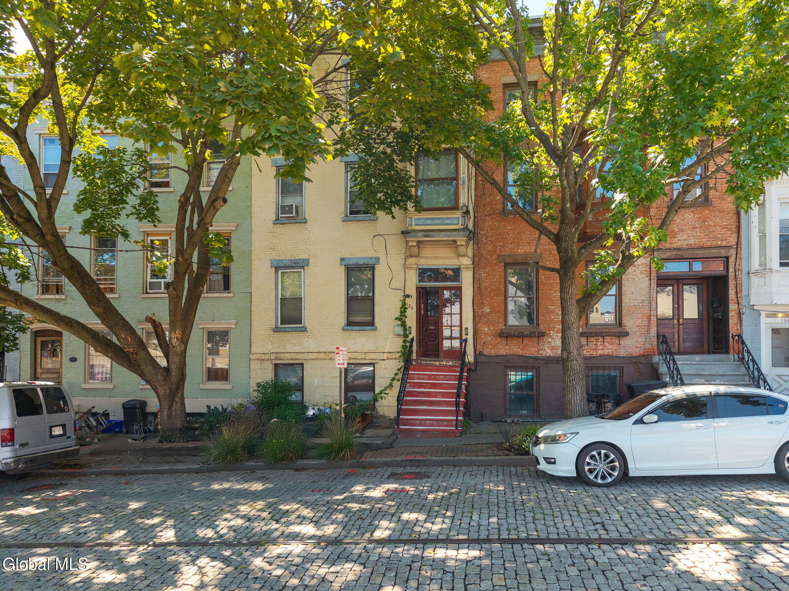 Property Photo:  128 Hamilton Street  NY 12207 