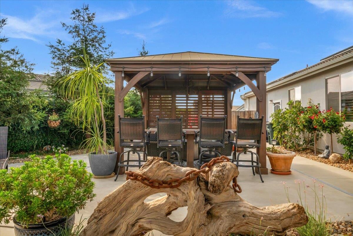 Property Photo: 1079 Skylar Lane CA 93730