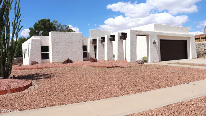 Property Photo:  309 Buena Suerte Drive  TX 79912 