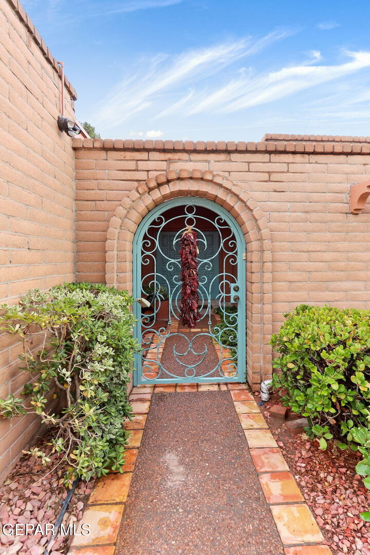 Property Photo: 1624 Lou Graham Drive TX 79936