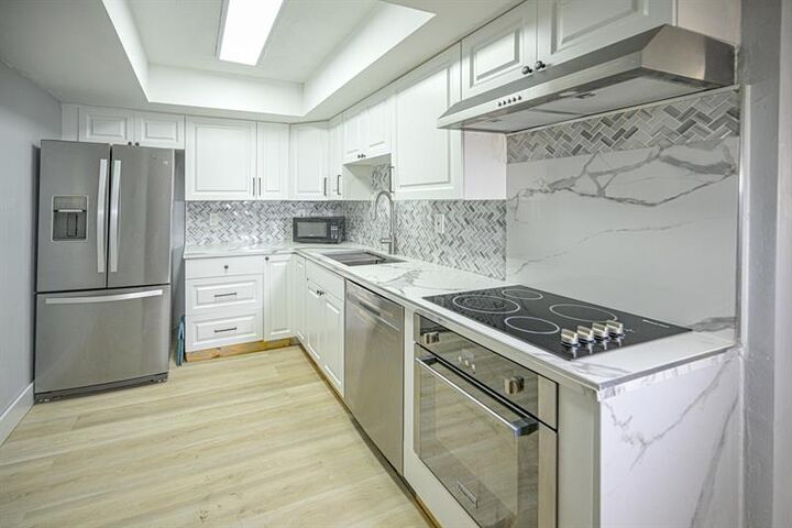 Property Photo:  1775 Washington Ave 5A  FL 33139 