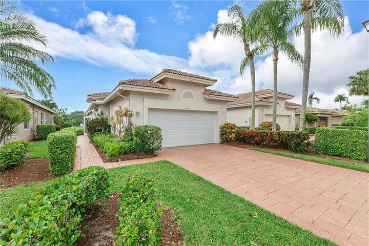 Property Photo: 5690 Emerald Cay Ter 5690 FL 33437