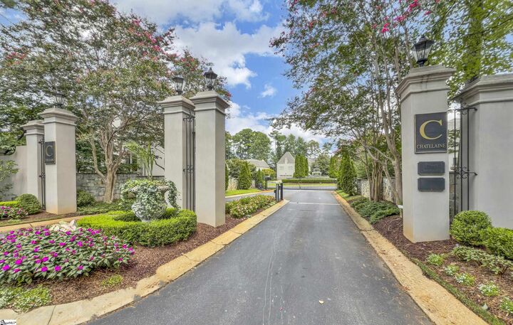 Property Photo: 210 Castellan Drive SC 29650