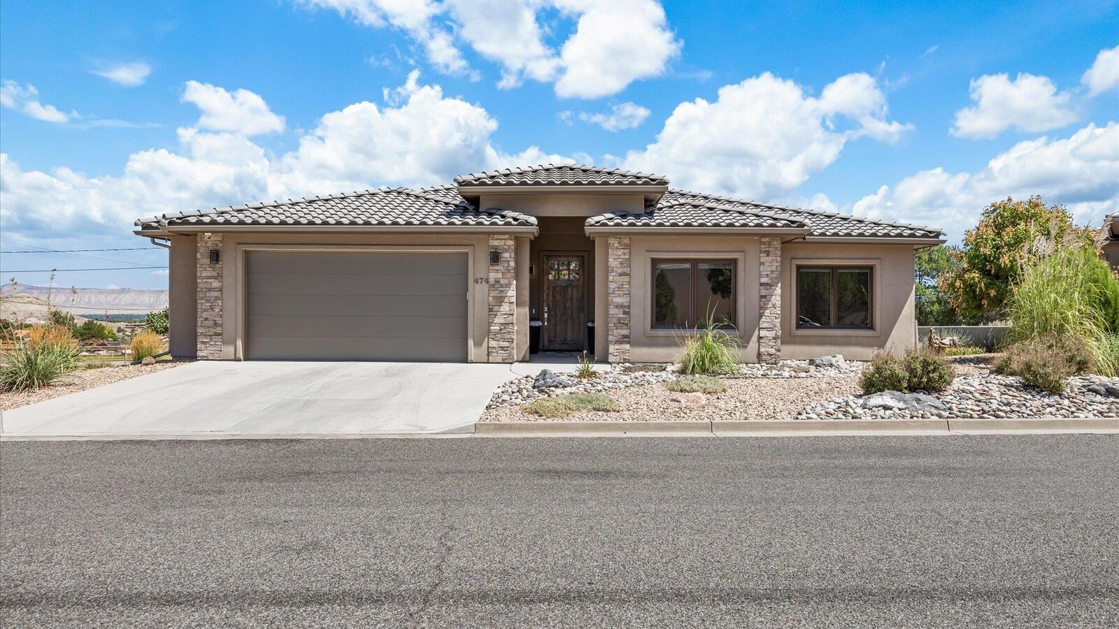 Property Photo:  474 Seasons Drive  CO 81507 