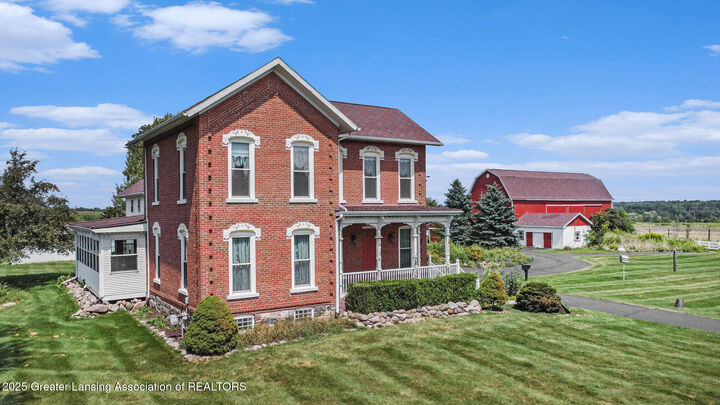 2555 E Vermontville Highway  Charlotte MI 48813 photo