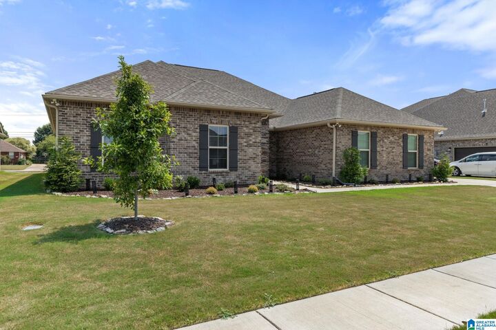 Property Photo:  204 Nellie Faye Lane  AL 35759 