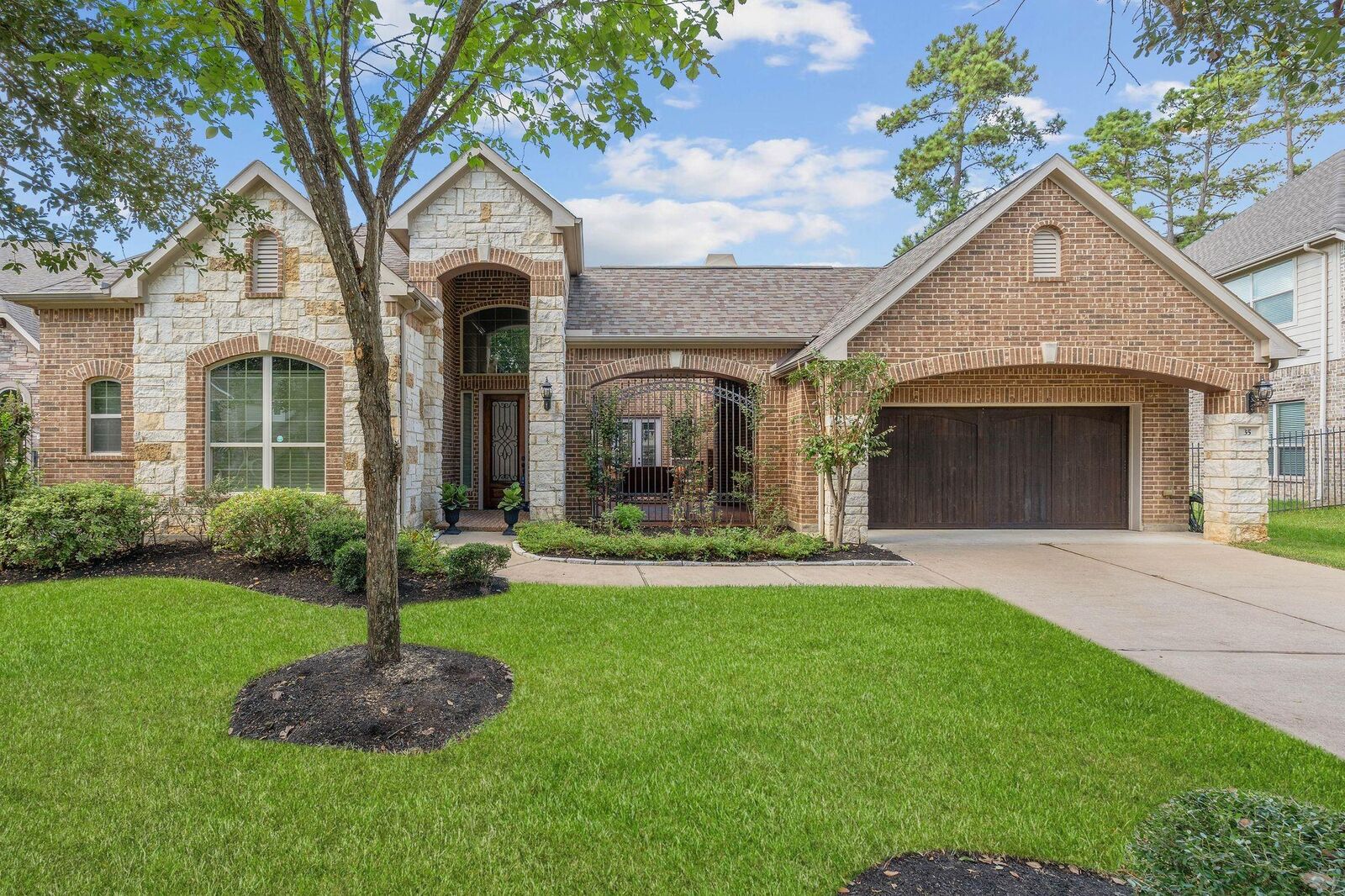 Property Photo: 35 N Beech Springs Drive TX 77389