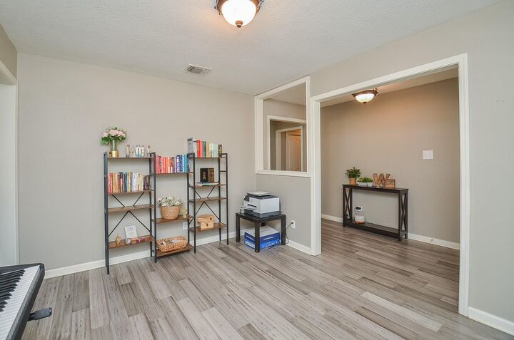 Property Photo:  5912 Y Street  TX 77493 