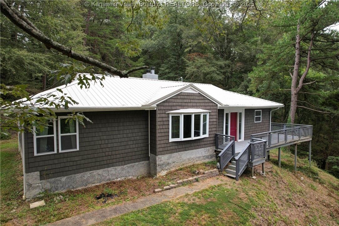 Property Photo: 2604 Roselane Drive WV 25302