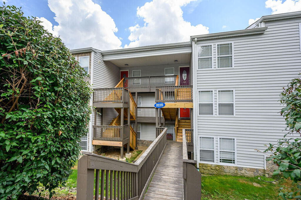 Property Photo: 2414 Lake Park Road 2204 KY 40502