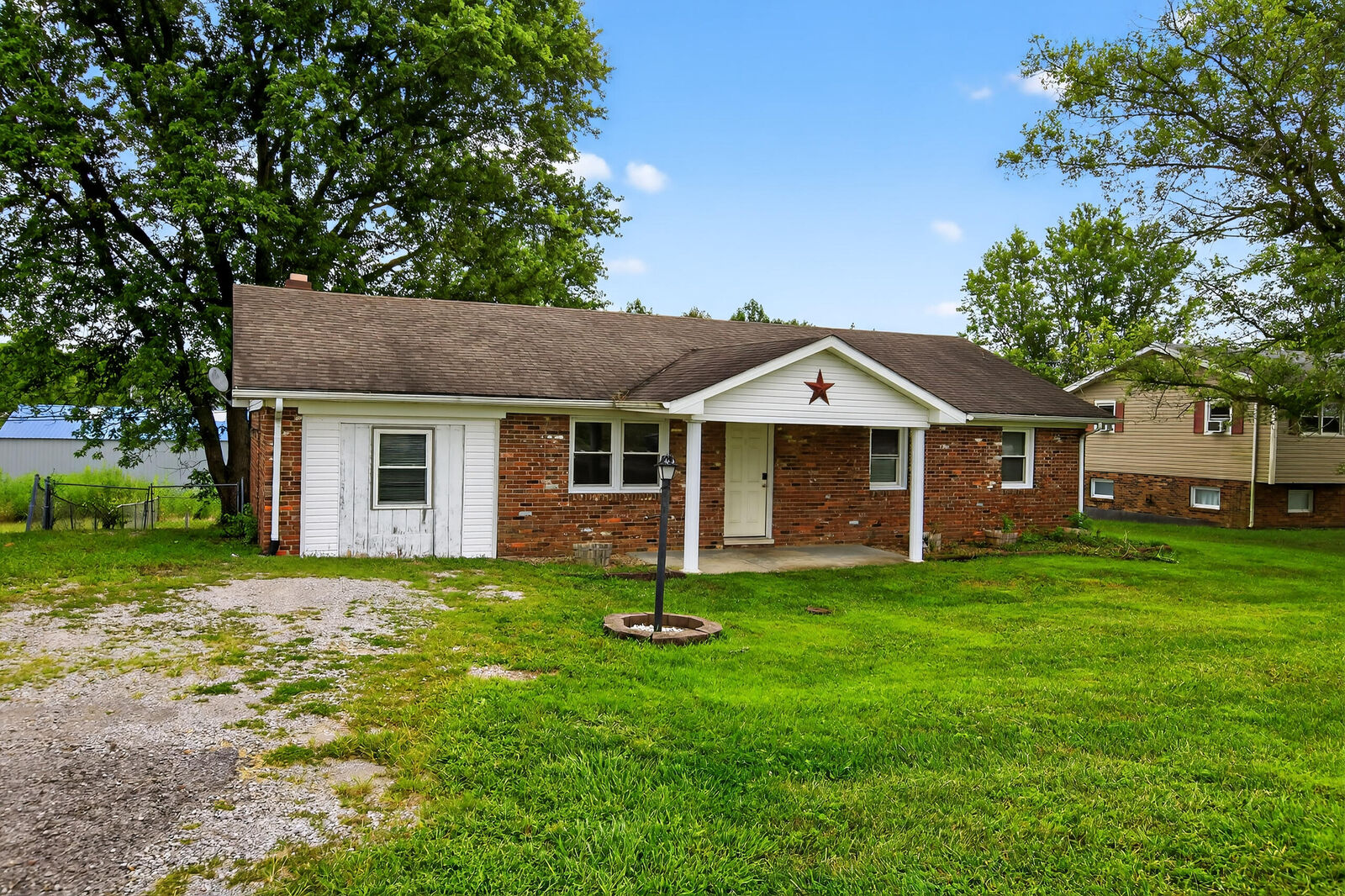 Property Photo:  3835 Louisville Road  KY 40372 