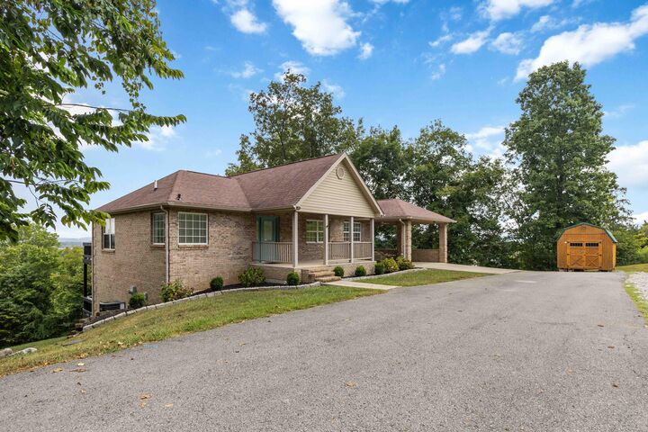 Property Photo:  109 Highland Green Drive  KY 42518 