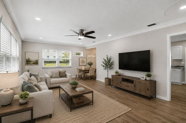Property Photo: 102 20th Street NE FL 34208