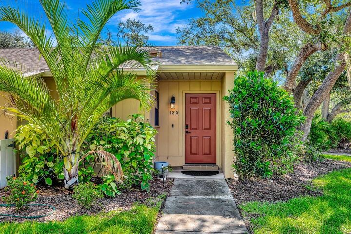 Property Photo: 1210 Tallywood Drive 7019 FL 34237