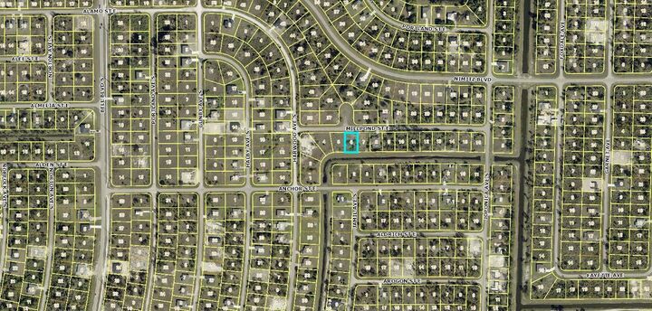 Property Photo: 848 Millpond Street E FL 33974