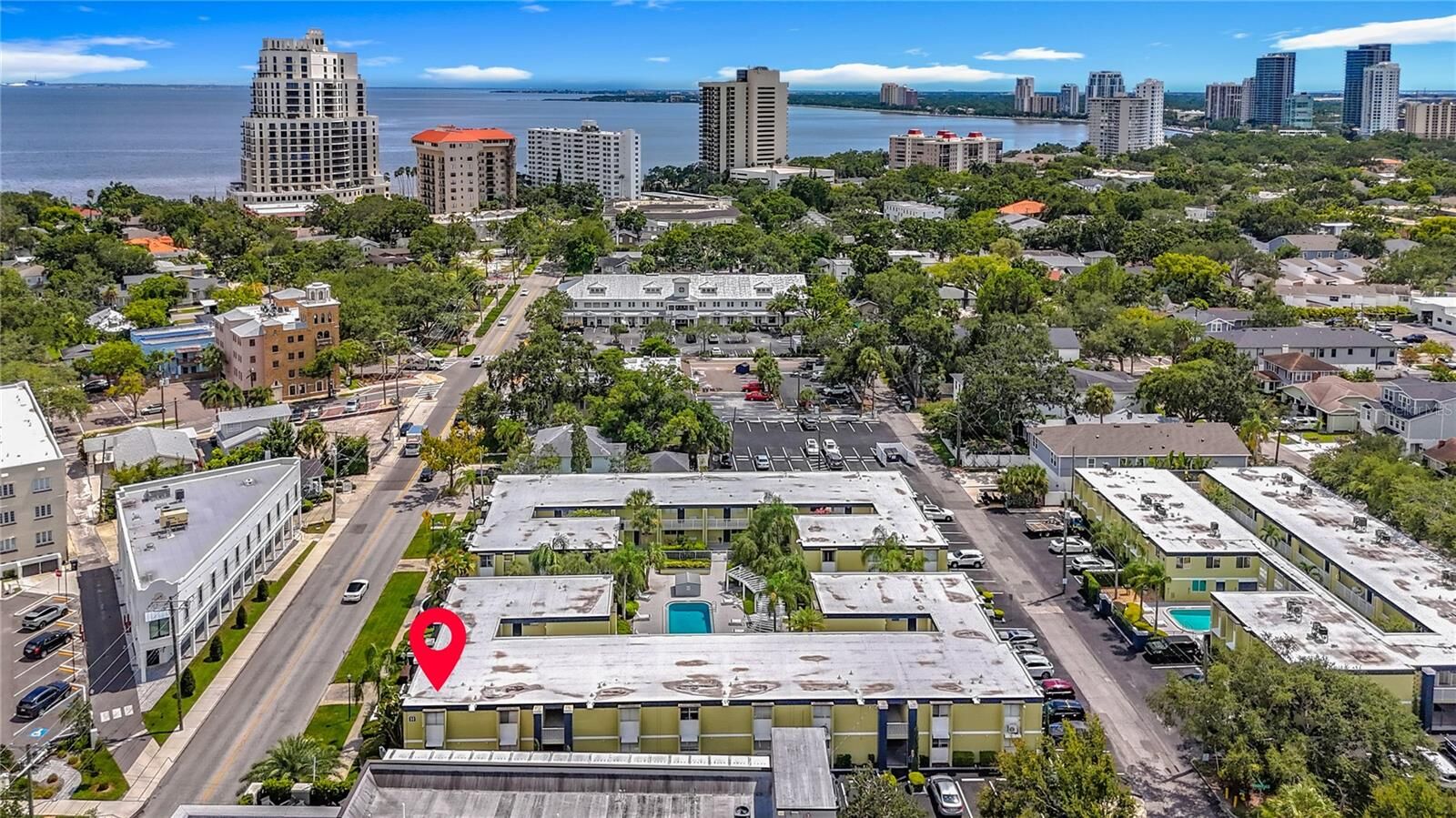 Property Photo:  1301 S Howard Avenue A6  FL 33606 