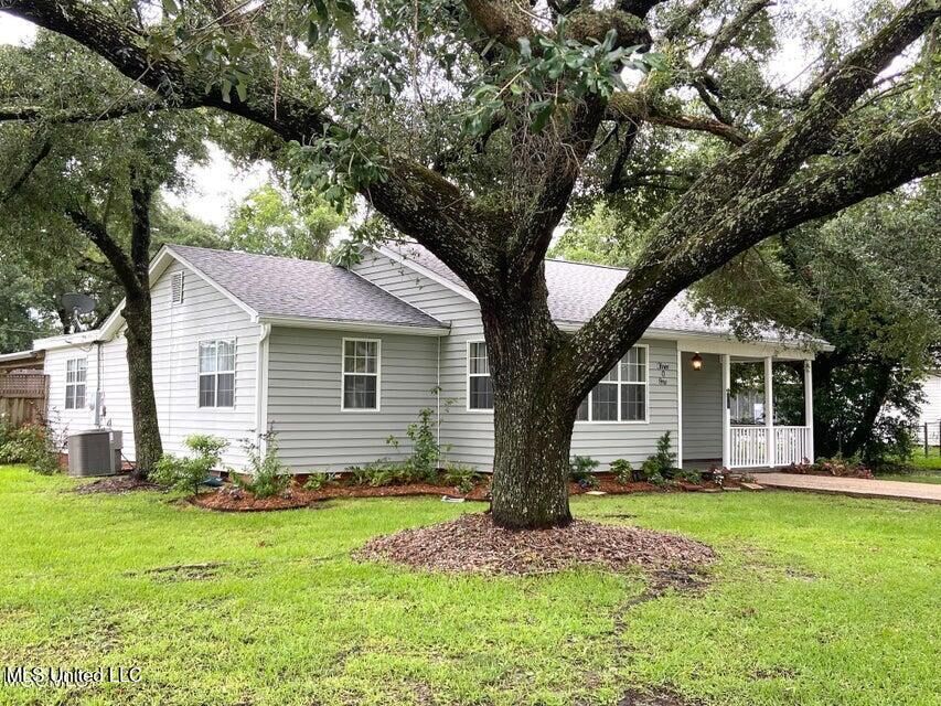 Property Photo:  301 43rd Street  MS 39507 