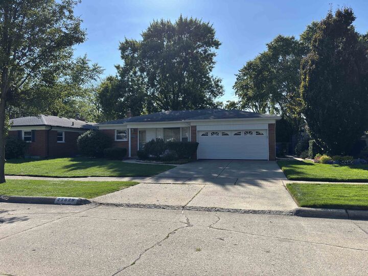 Property Photo: 27529 Roan Drive MI 48093