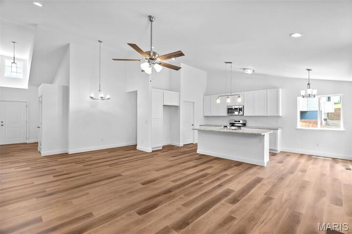 Property Photo: 5607 Katys Way MO 63050