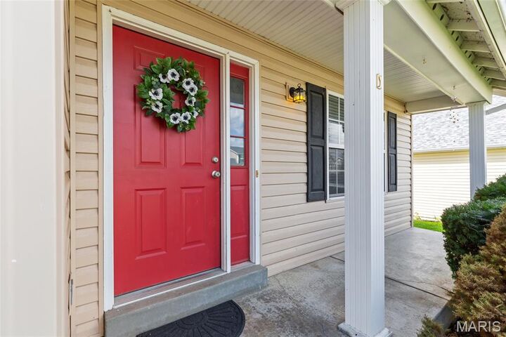 Property Photo: 204 Ashford Oaks Drive MO 63385