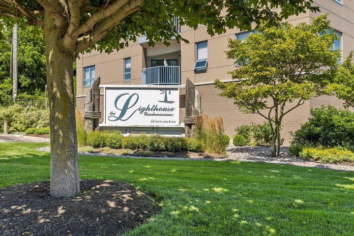 Property Photo: 415 N Lake St WI 53074