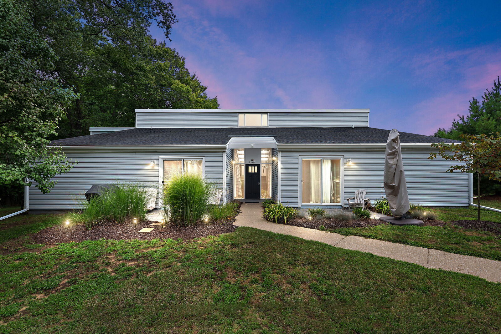 Property Photo: 1000 W Buffalo Street MI 49117