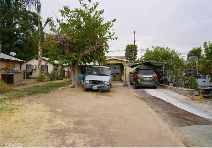 Property Photo: 3819 Mitchell Avenue CA 93306