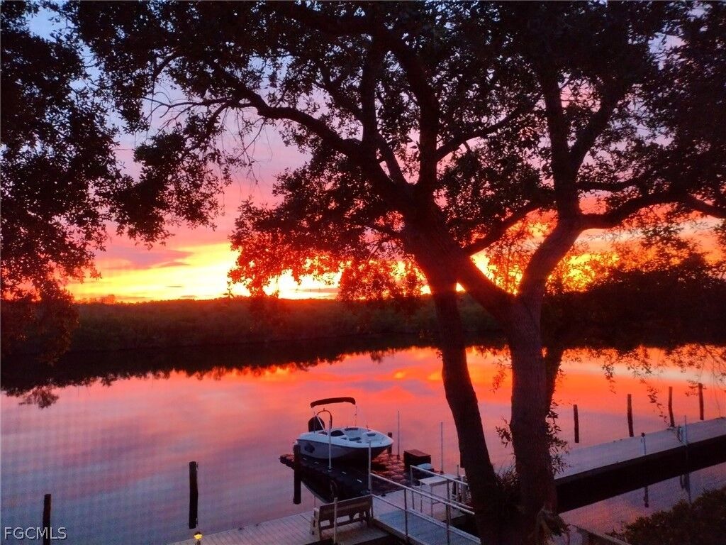 Property Photo: 242 Newport Drive 509 FL 34114