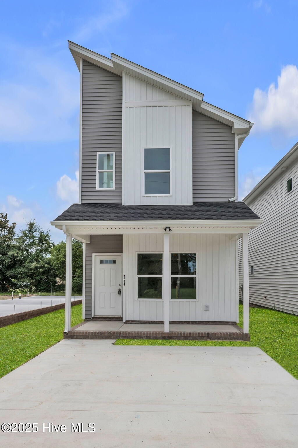 Property Photo: 421 Elcinoca Drive NC 27909