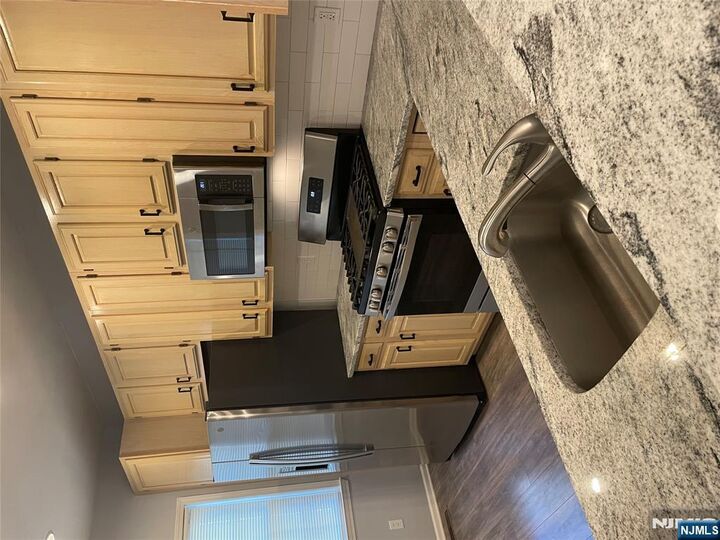 Property Photo: 6 Mulford Court Address #6 NJ 07068