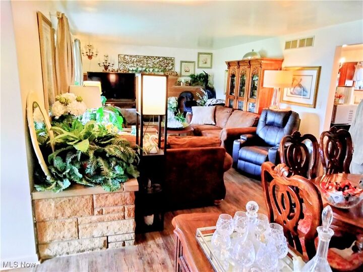 Property Photo: 291 Struthers Liberty Road OH 44405