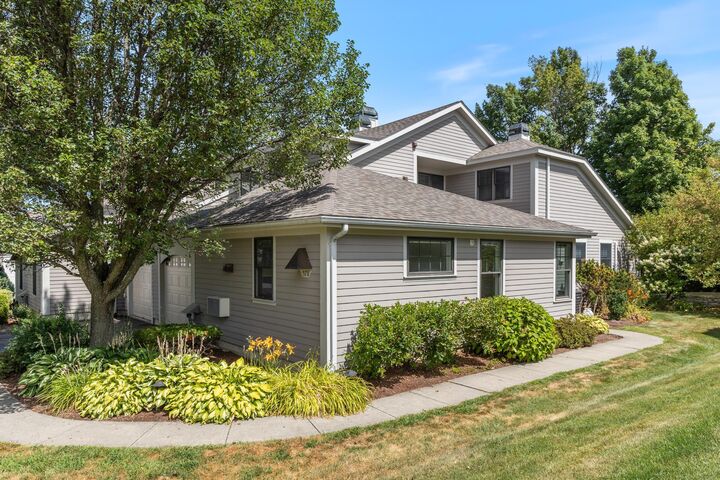 Property Photo: 578 Golf Course Road VT 05403