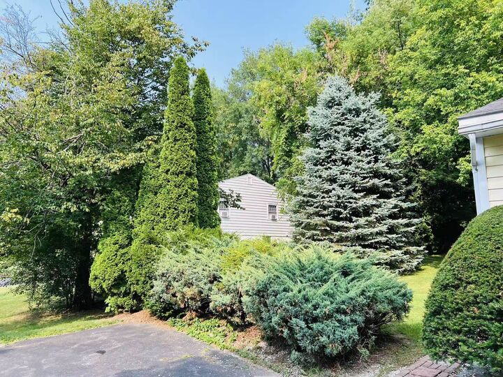 Property Photo: 303 Pinehurst Drive VT 05482