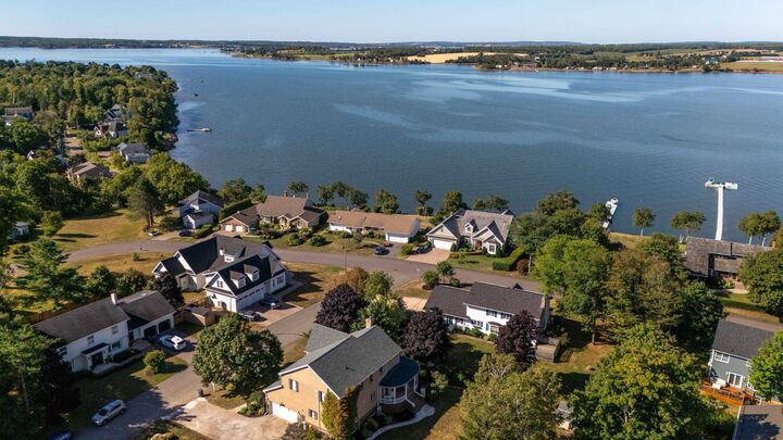 Photo de la propriété: 1 Strathmore Lane PE C1A 8Z8