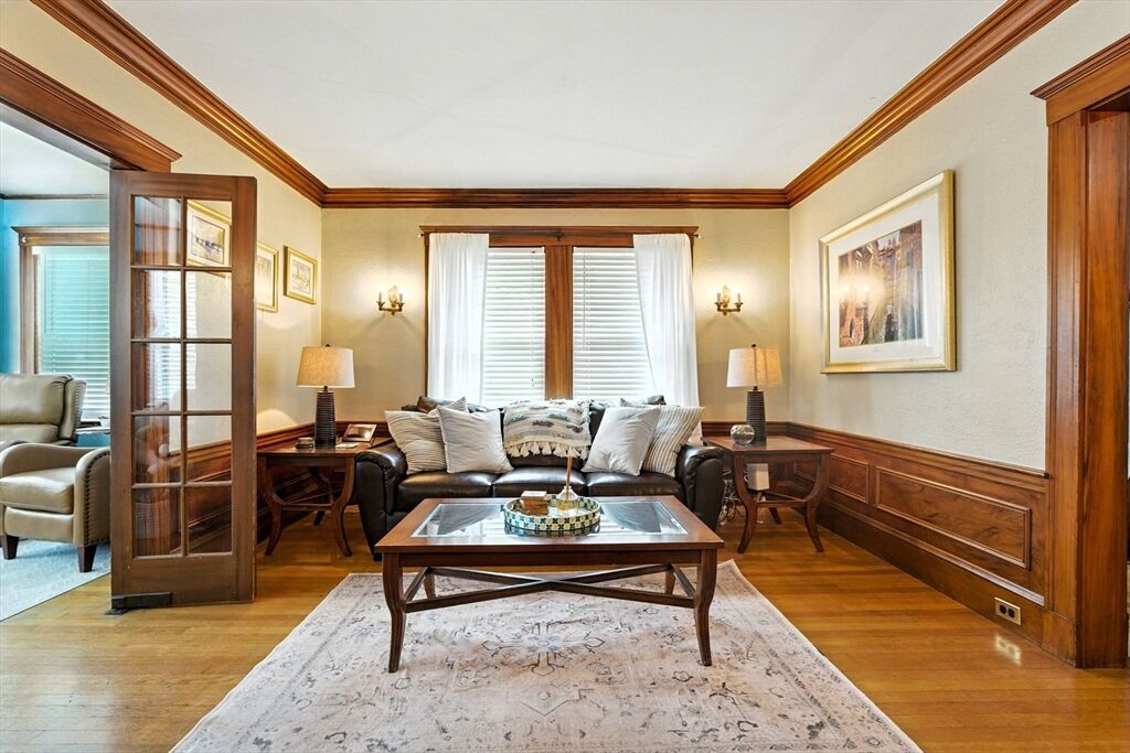 Property Photo:  15 Fairfax Rd 2  MA 02186 