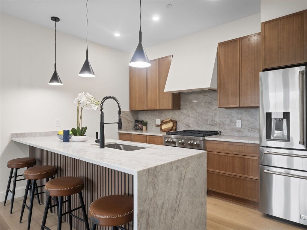 Property Photo:  106 Bunker Hill St 1  MA 02129 