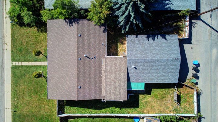 Photo de la propriété: 3012 12 Avenue SE AB T2A 0G7