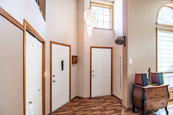 Photo de la propriété: 22 Doan Avenue AB T4R 2M7