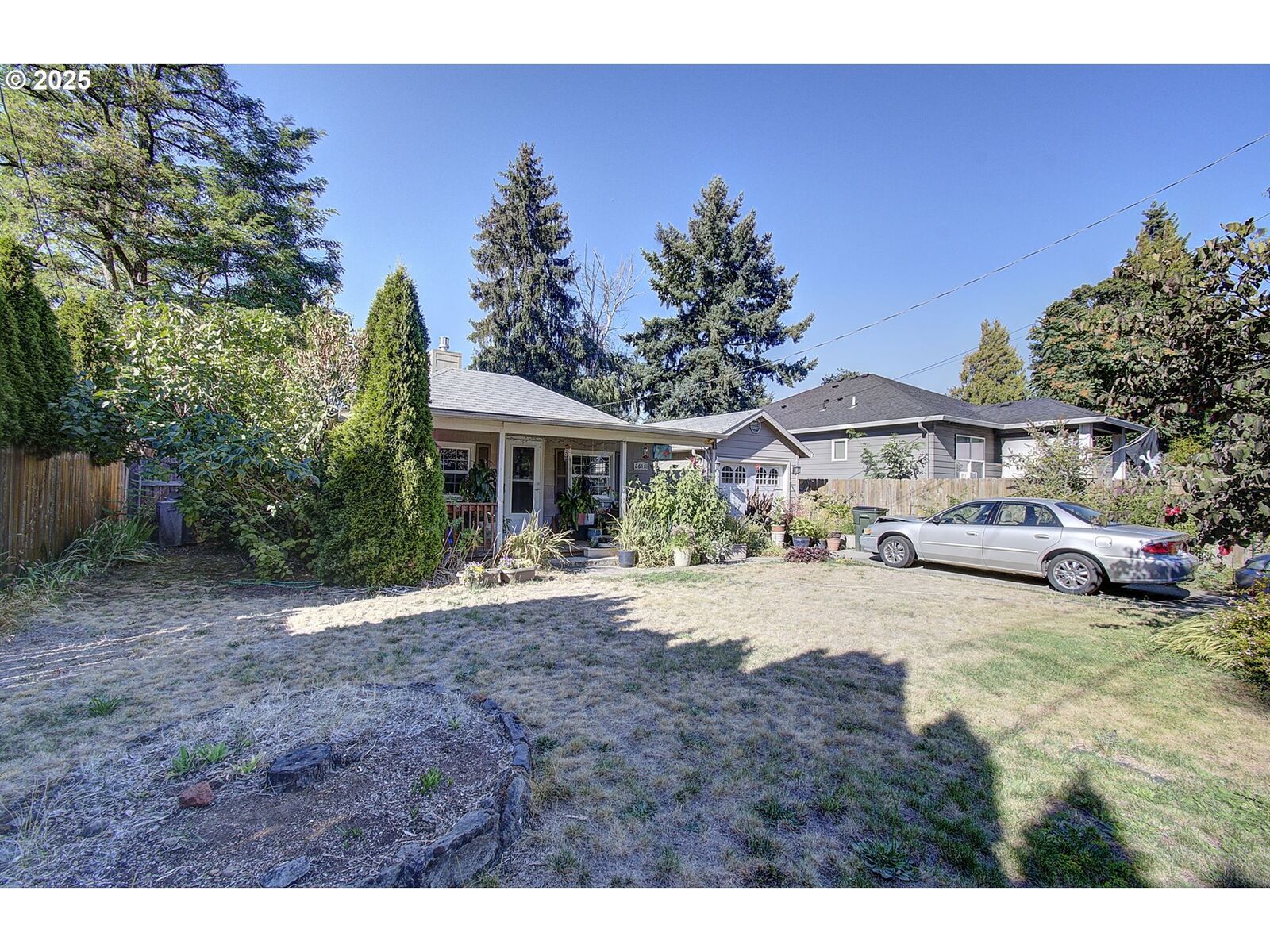 Property Photo: 2618 E 27th St WA 98661