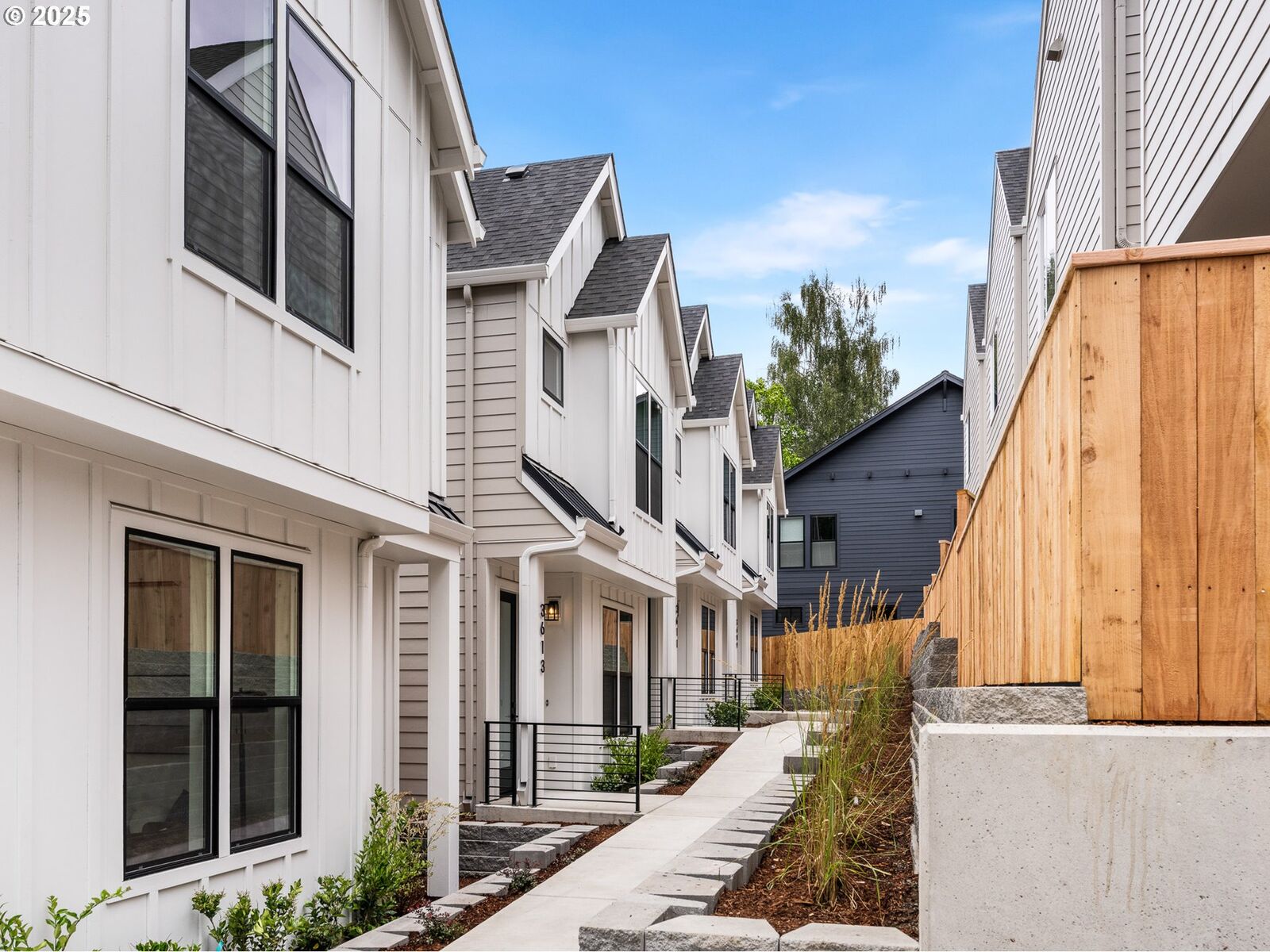 Property Photo: 3609 SW Logan St OR 97219